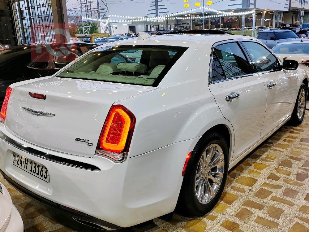 كرايسلر 300